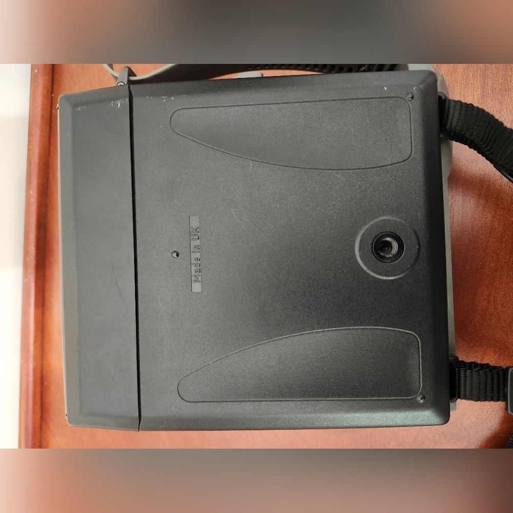 2 Polaroid Spectra Cameras - Picture 10 of 16